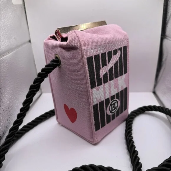 Retro 3D milk cartoon purse very unique mini bag. - Picture 1 of 7